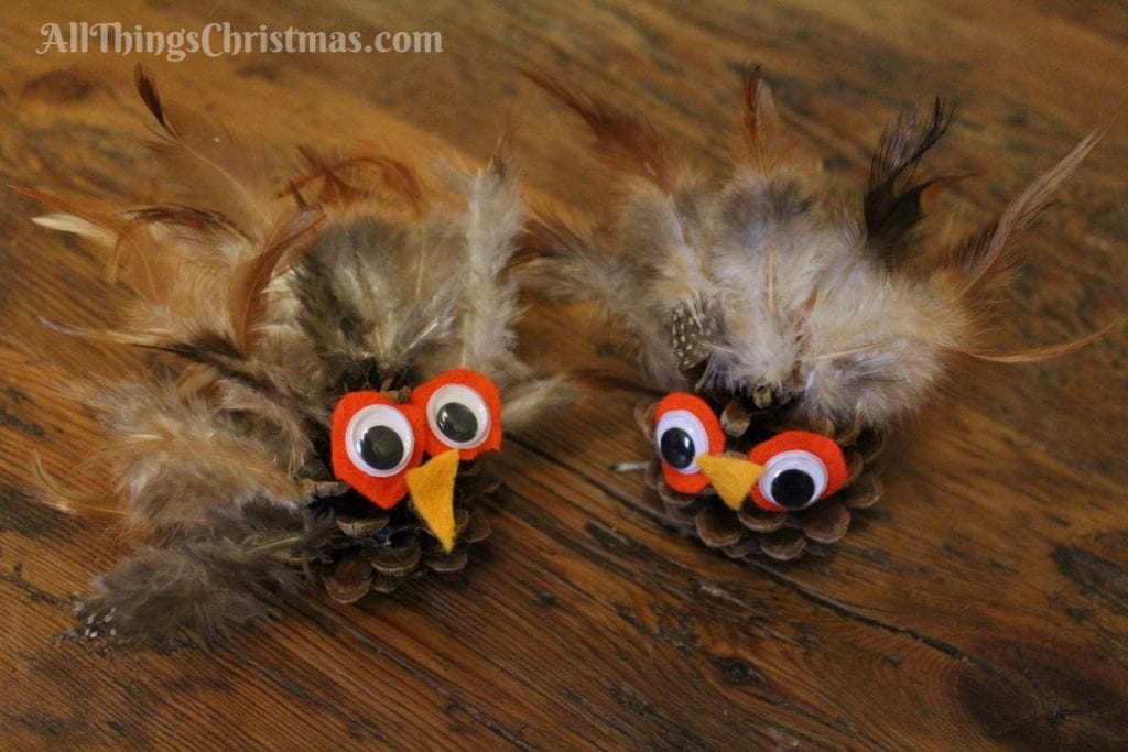 Kids Christmas Craft: Pine Cone Owl